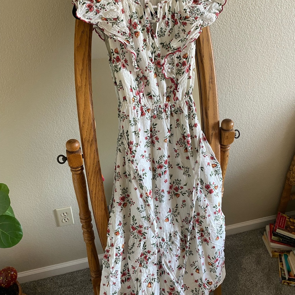 LC Lauren Conrad White Floral Dress